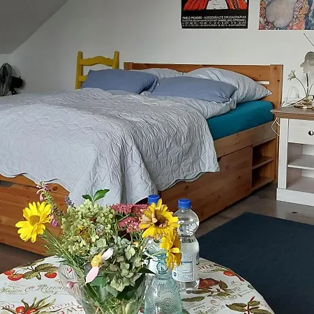 Haus Im Gruenen Bed and Breakfast *